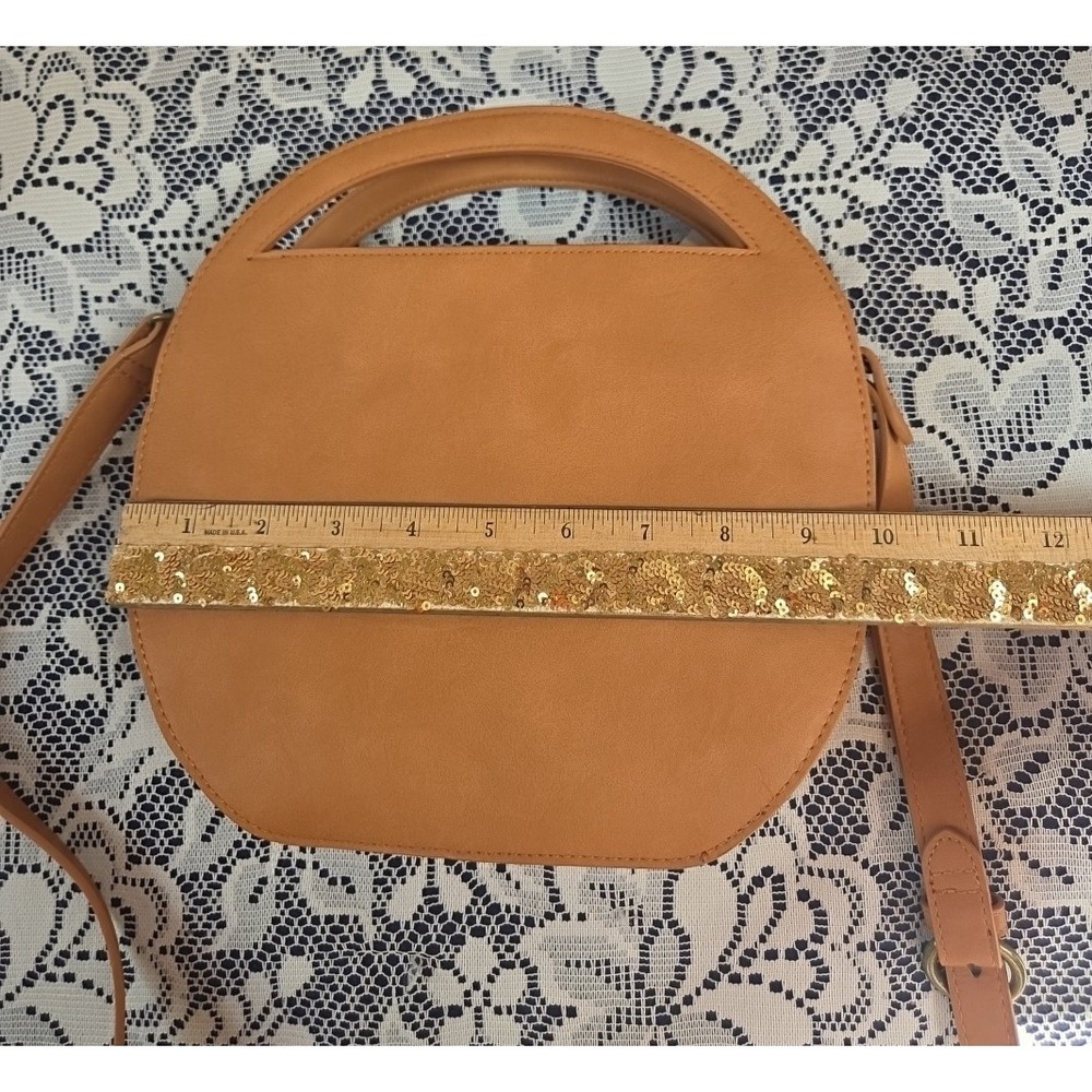 Universal Thread Crossbody Bag Cognac Round Woven Purse Adjustable Strap NWT - Picture 8 of 10